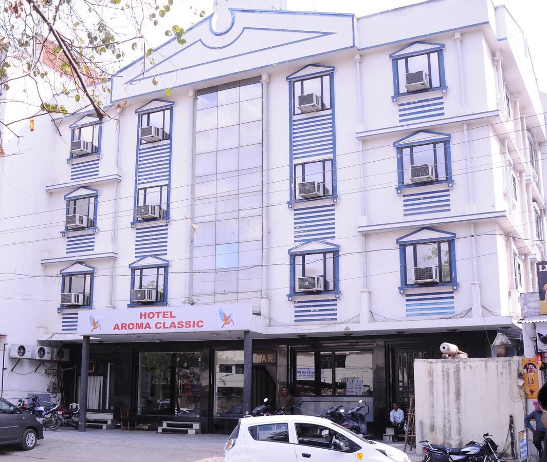 Aroma Classic Hotel Джайпур Екстериор снимка
